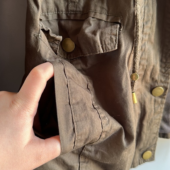 YMI Collection Olive Green Jacket with 6 pockets, zipper, buttons, and hood. - Picture 4 of 9